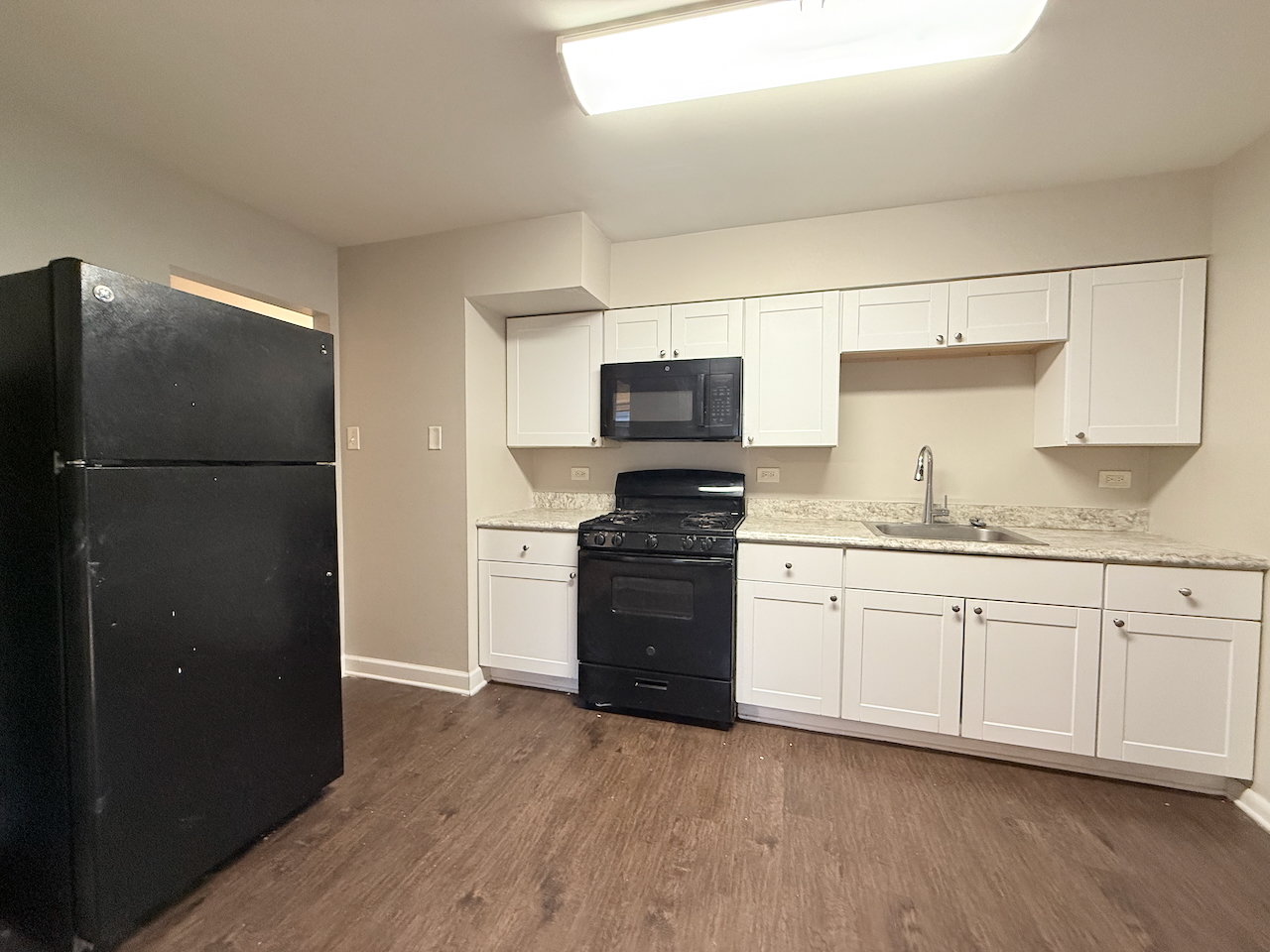 17153 Walter Street Lansing, IL 60438 - Photo 6 of 20