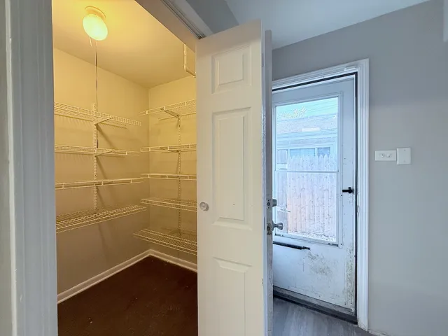 $209,000 | 17153 Walter Street, Lansing, IL 60438