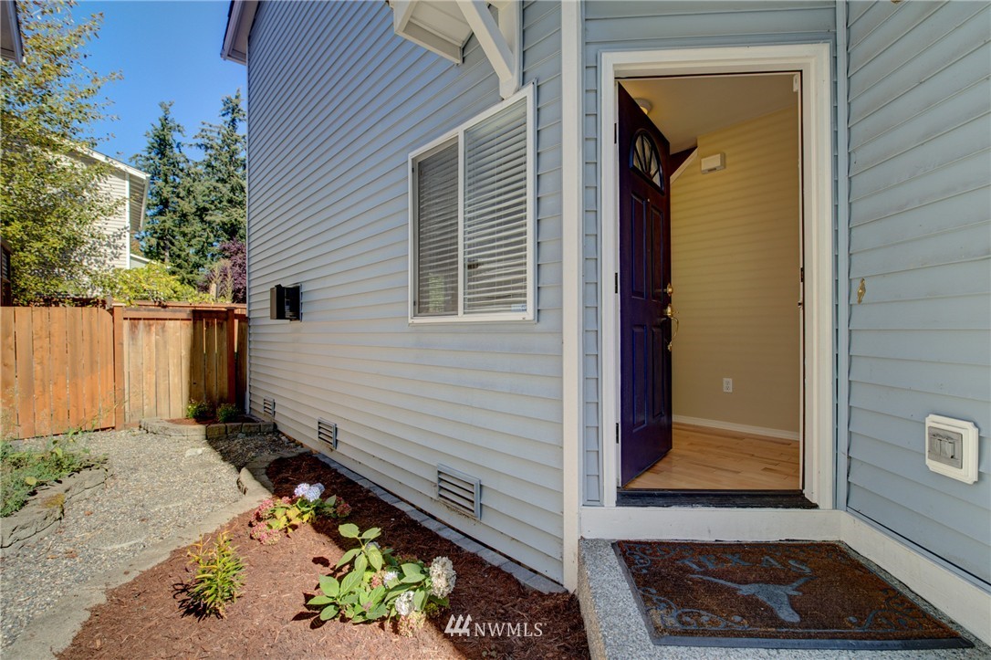 9218 Northeast 173rd Place Bothell, WA 98011 - Photo 14 of 19 Gallery Image 14