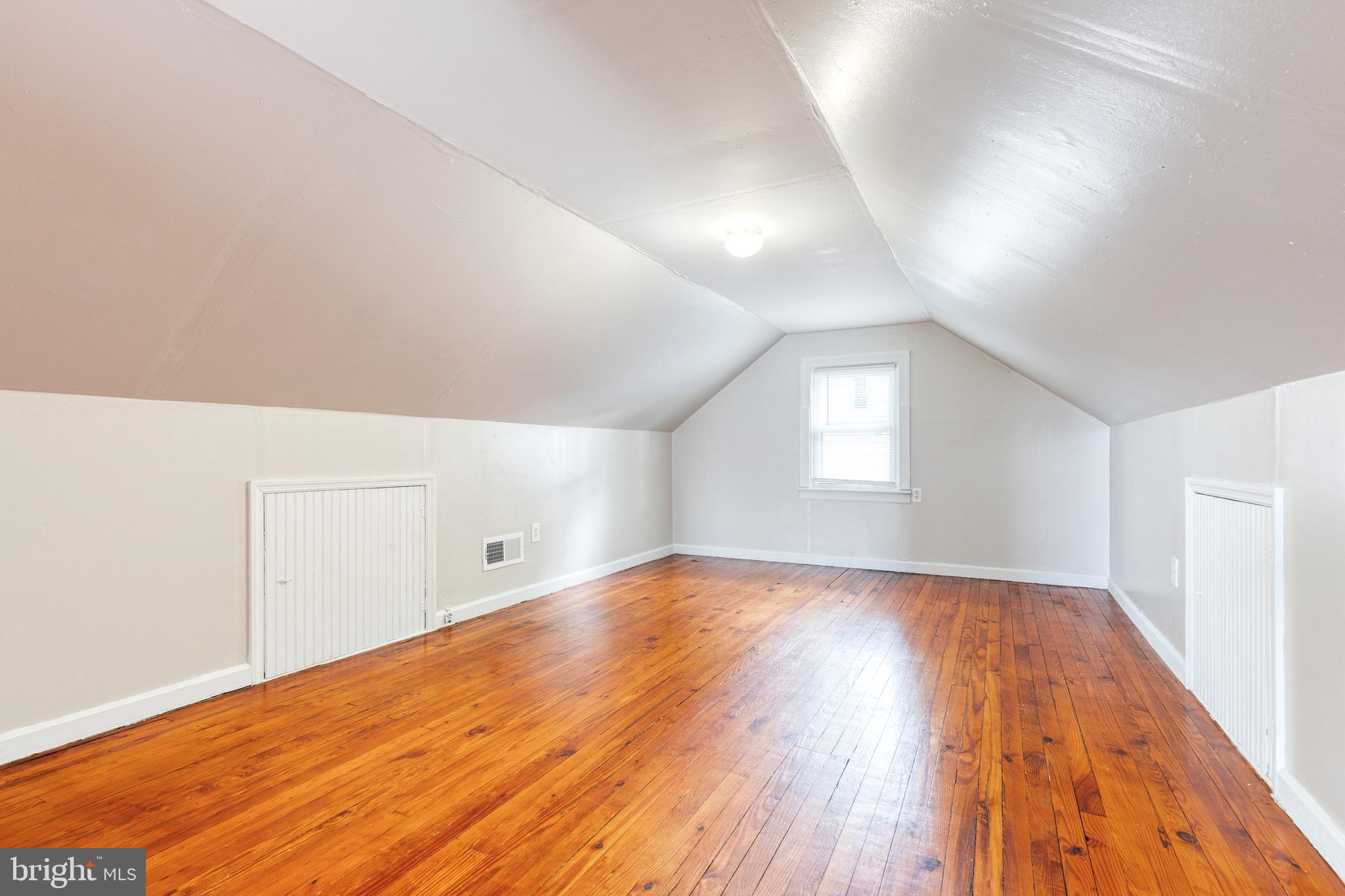 113 West Hilltop Road Baltimore, MD 21225 - Photo 20 of 45