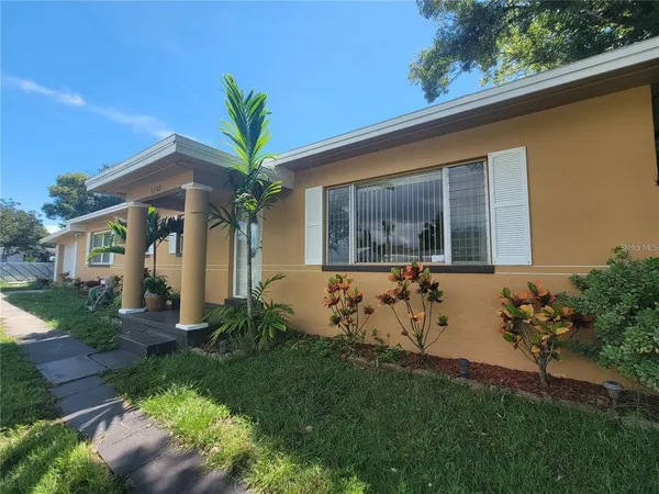 $525,000 | 5230 11th Avenue South, Gulfport, FL 33707