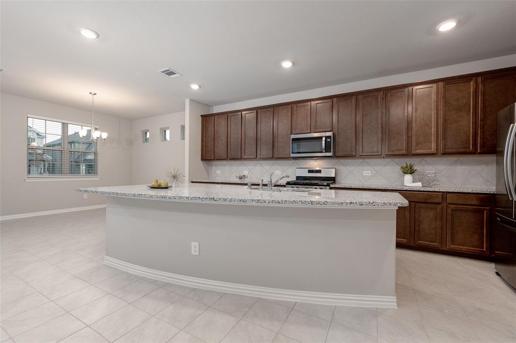 1237 Milfoil Drive Justin, TX 76247 - Photo 7 of 27