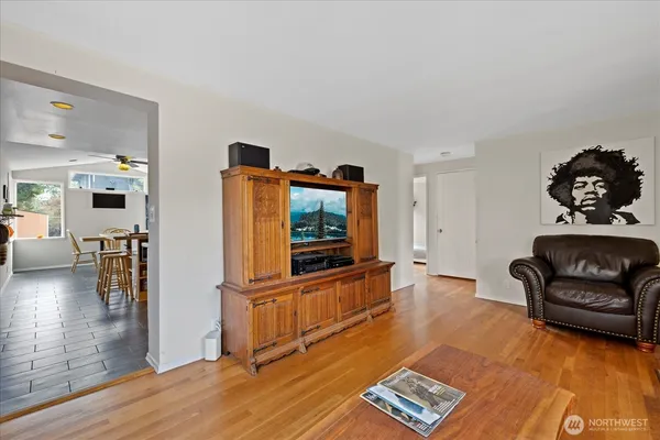 $899,000 | 347 Northwest 52nd Street, Seattle, WA 98107
