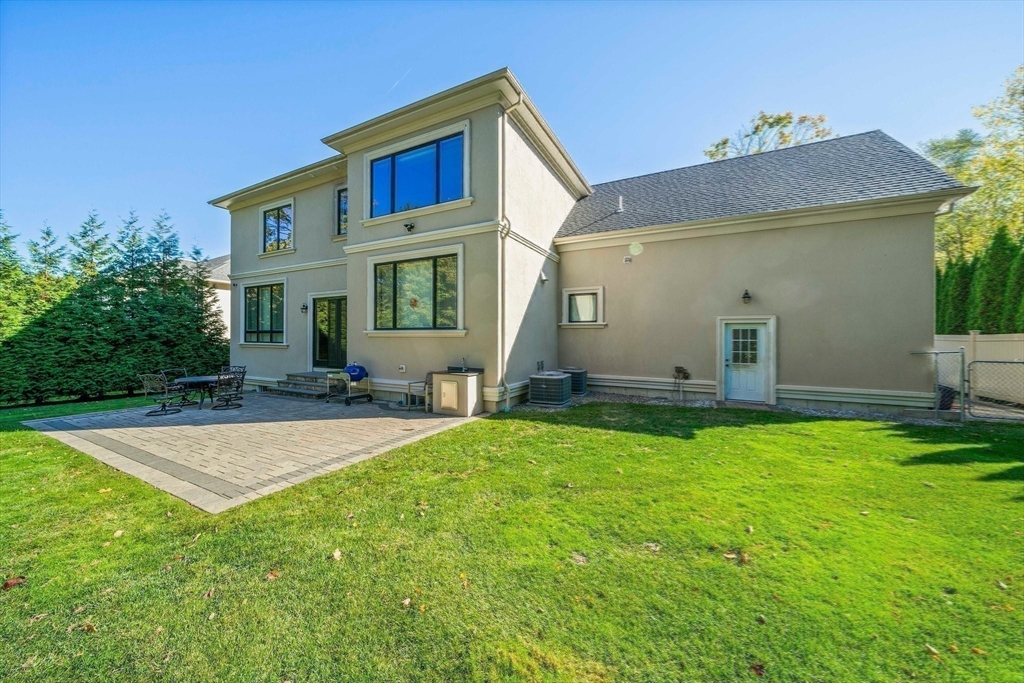 28 Boulder Road Newton, MA 02459 - Photo 37 of 42