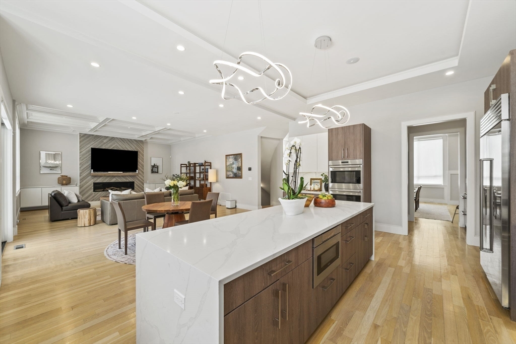 28 Boulder Road Newton, MA 02459 - Photo 6 of 42