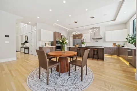 $14,000 | 28 Boulder Road, Newton, MA 02459