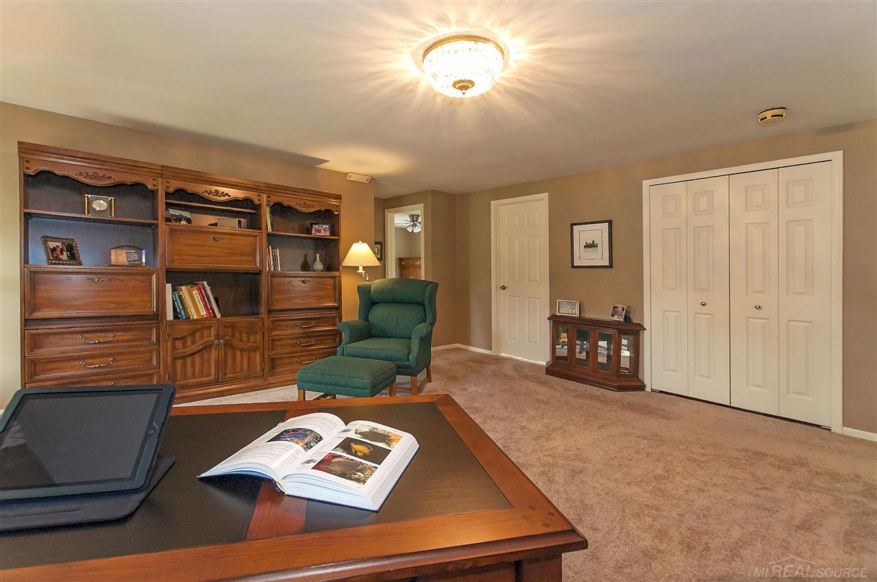 515 Fisher Road Grosse Pointe, MI 48230 - Photo 22 of 42