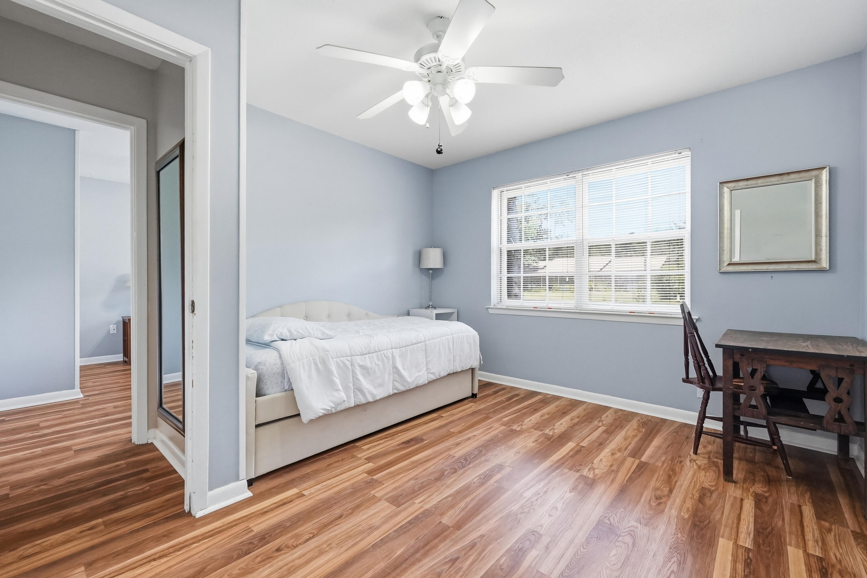98 Country Club Road Shalimar, FL 32579 - Photo 27 of 37 Bedroom 3