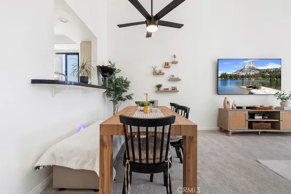 $460,000 | 7826 Topanga Canyon Boulevard, Unit 301, Canoga Park, CA 91304