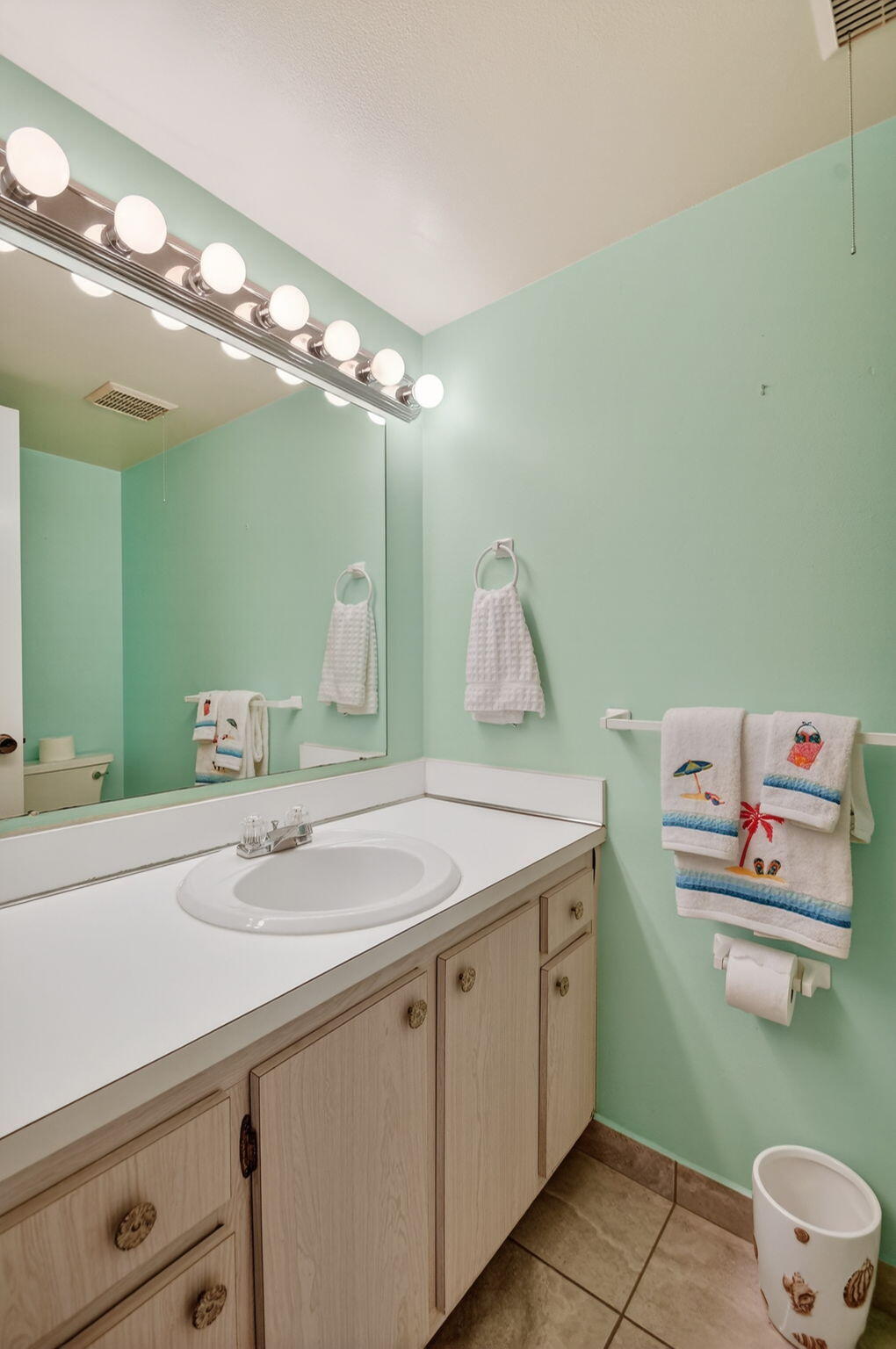 310 Pine Ridge Circle, Unit B1 Greenacres, FL 33463 - Photo 32 of 40 33-web-or-mls-DSC_2913