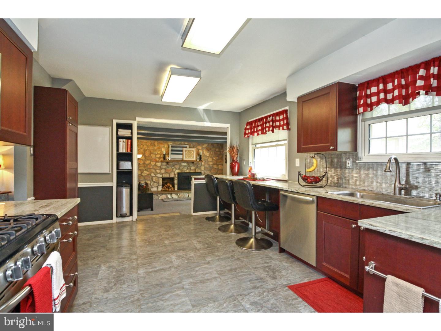 111 Saddle Ridge Road Voorhees, NJ 08043 - Photo 8 of 24 Kitchen