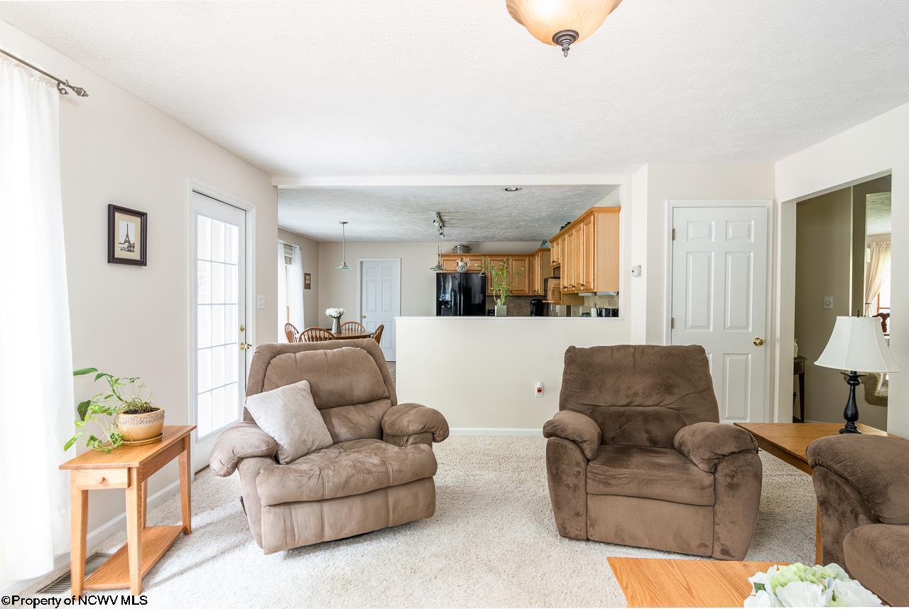 201 Timber Ridge Drive Morgantown, WV 26508 - Photo 4 of 20 Gallery Image 4