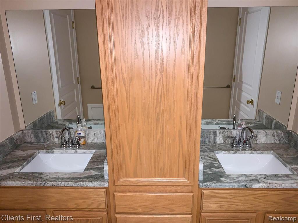 2120 Somerville Road Rochester Hills, MI 48307 - Photo 30 of 54