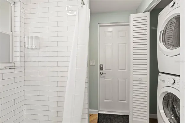 $485,000 | 3165 Regatta Circle, Sarasota, FL 34231