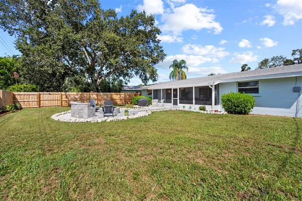 $485,000 | 3165 Regatta Circle, Sarasota, FL 34231
