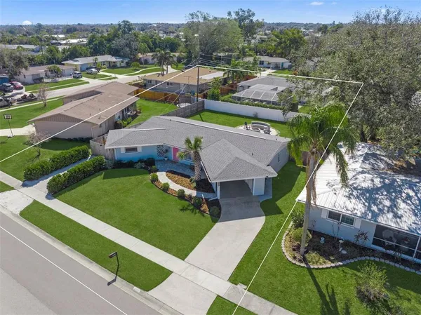 $485,000 | 3165 Regatta Circle, Sarasota, FL 34231