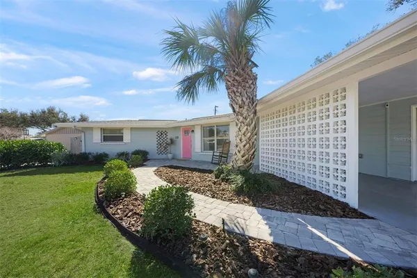 $485,000 | 3165 Regatta Circle, Sarasota, FL 34231