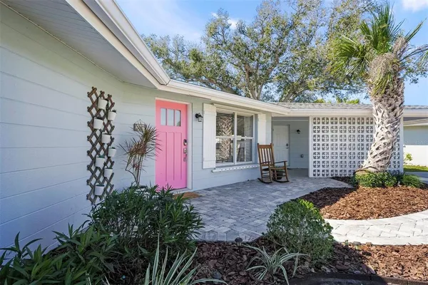 $485,000 | 3165 Regatta Circle, Sarasota, FL 34231