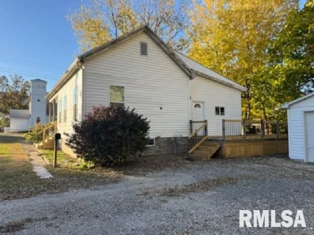 $89,900 | 217 East Tremont Street, Waverly, IL 62692