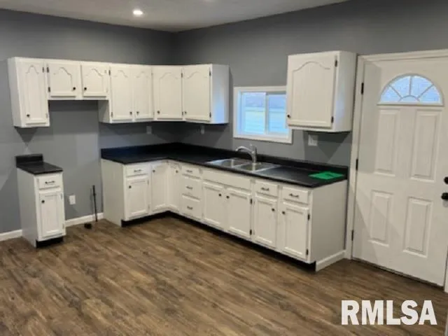 $89,900 | 217 East Tremont Street, Waverly, IL 62692