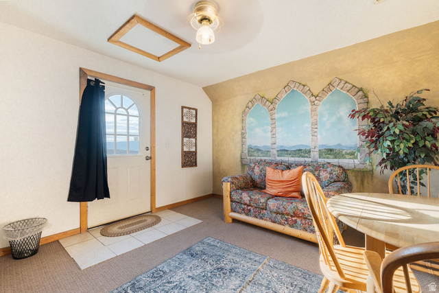 11550 Pigeon Hollow Road Spring City, UT 84662 - Photo 60 of 85 Entryway featuring a white paneled door with an arched window