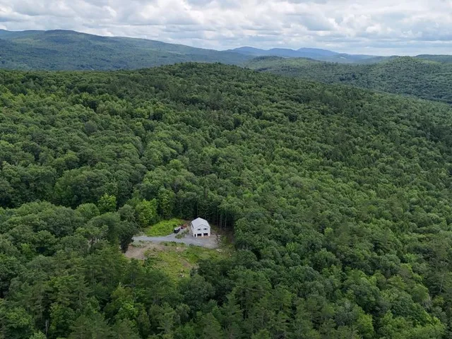 $260,000 | 68 Norris Road, Orford, NH 03777