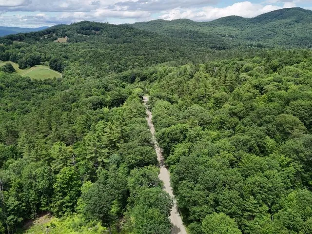 $260,000 | 68 Norris Road, Orford, NH 03777