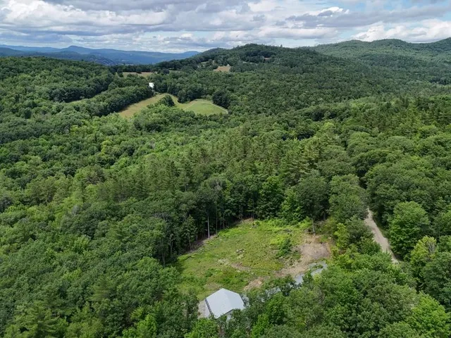 $260,000 | 68 Norris Road, Orford, NH 03777