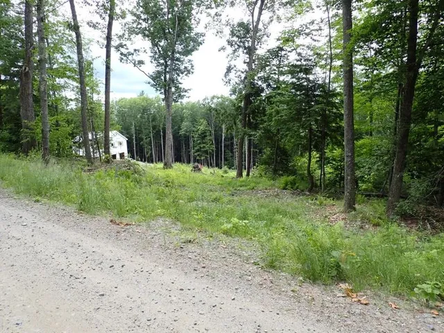 $260,000 | 68 Norris Road, Orford, NH 03777