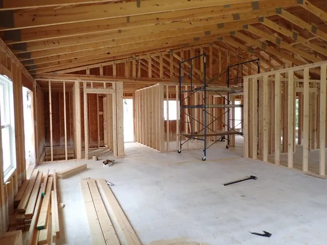 $260,000 | 68 Norris Road, Orford, NH 03777