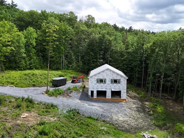 $260,000 | 68 Norris Road, Orford, NH 03777