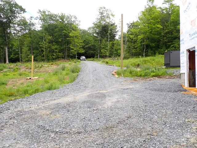 $260,000 | 68 Norris Road, Orford, NH 03777