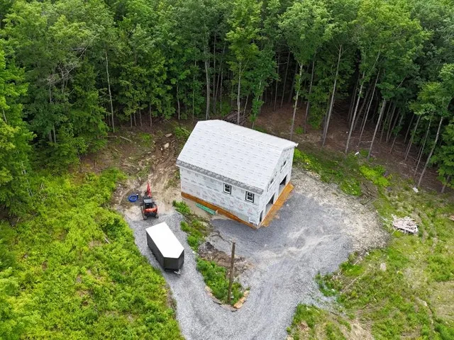 $260,000 | 68 Norris Road, Orford, NH 03777