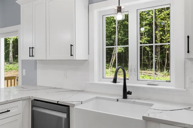 $739,900 | 264 Lybolt Road, Middletown, NY 10941