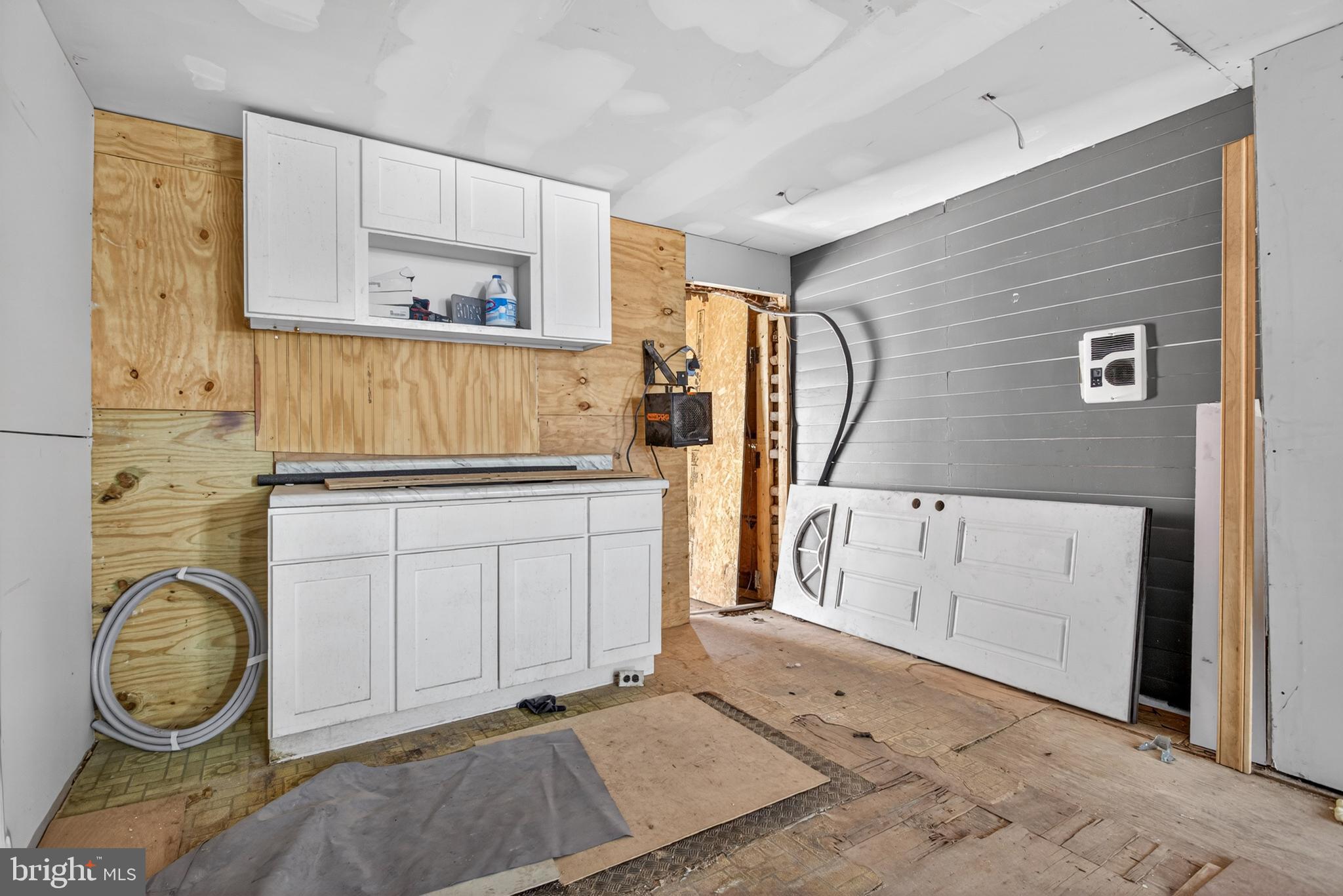 1141 Thomas Street Chester, PA 19013 - Photo 13 of 27