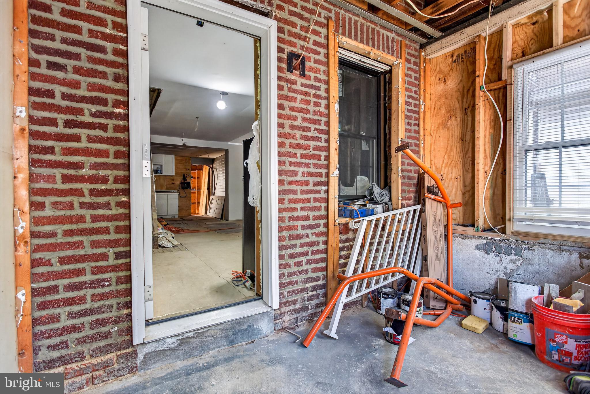 1141 Thomas Street Chester, PA 19013 - Photo 5 of 27