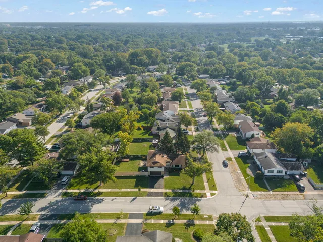 $319,000 | 18749 Loomis Avenue, Homewood, IL 60430