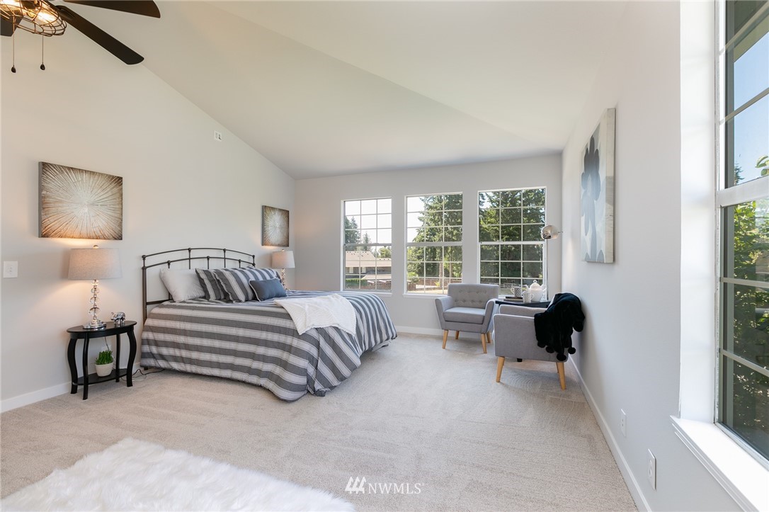 303 239th Street Southwest Bothell, WA 98021 - Photo 14 of 21