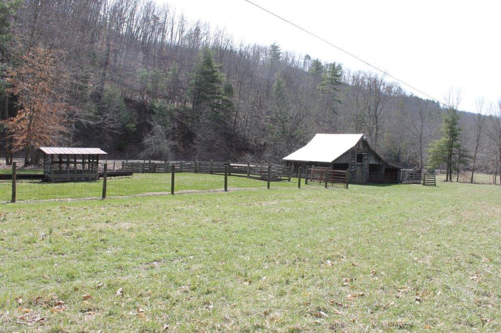 7600 Johnson Creek Road Covington, VA 24426 - Photo 20 of 43 IMG_8276