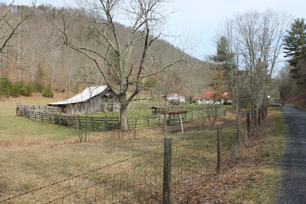 7600 Johnson Creek Road Covington, VA 24426 - Photo 42 of 43 IMG_8233