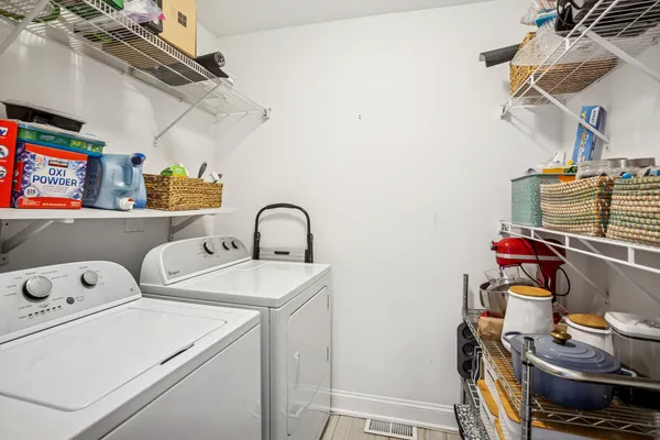 $390,000 | 988 Cooper Court, Elk Grove Village, IL 60007