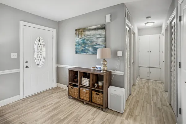 $390,000 | 988 Cooper Court, Elk Grove Village, IL 60007