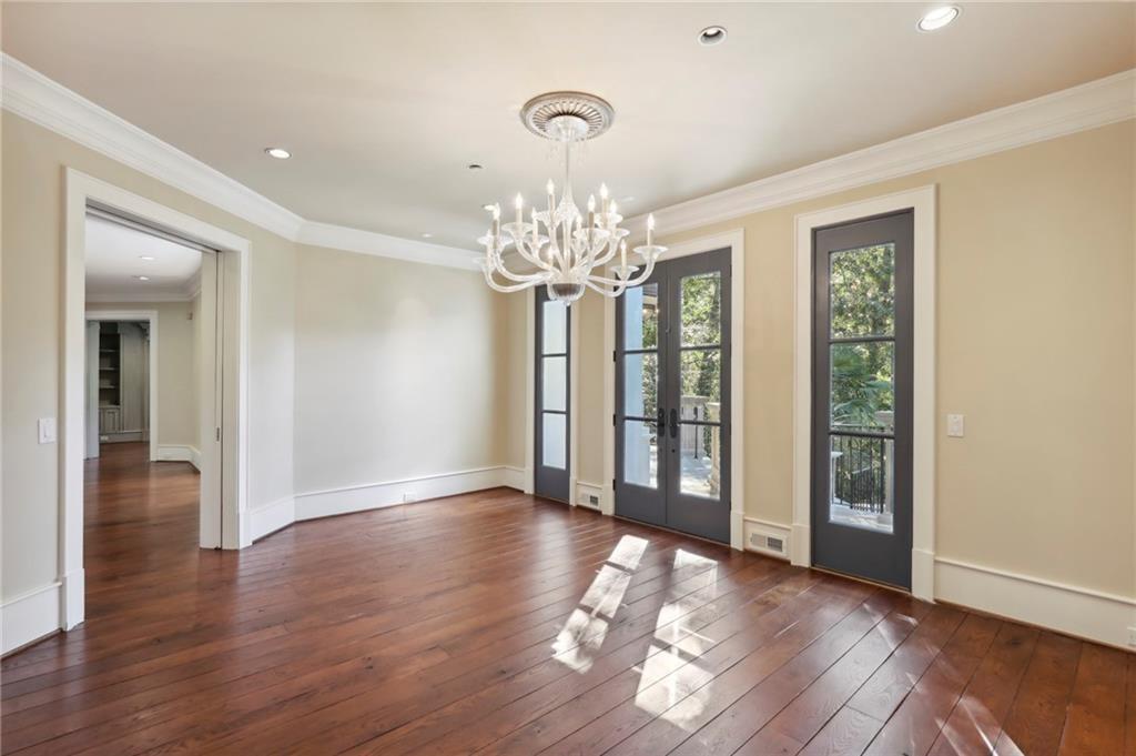 1965 West Wesley Road Northwest Atlanta, GA 30327 - Photo 14 of 34