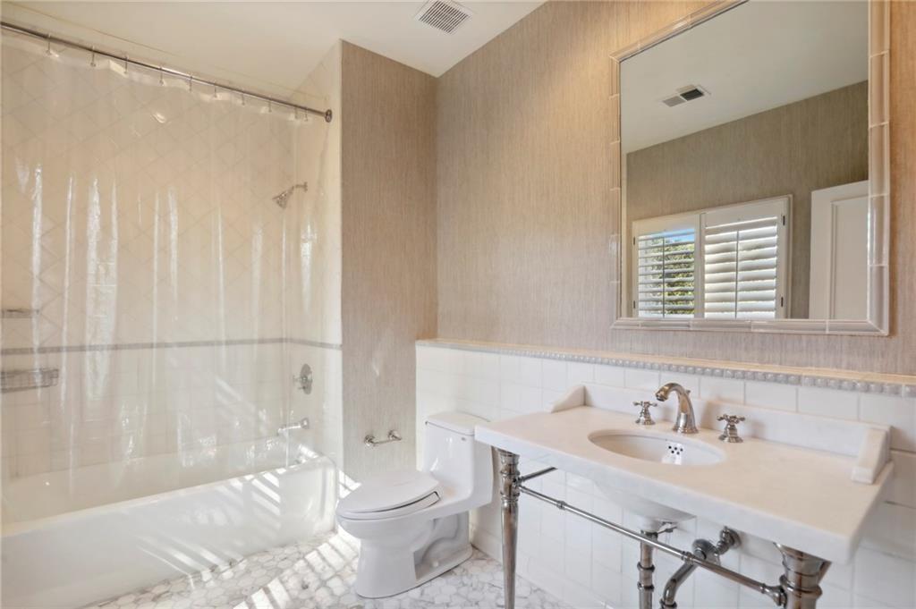 1965 West Wesley Road Northwest Atlanta, GA 30327 - Photo 19 of 34