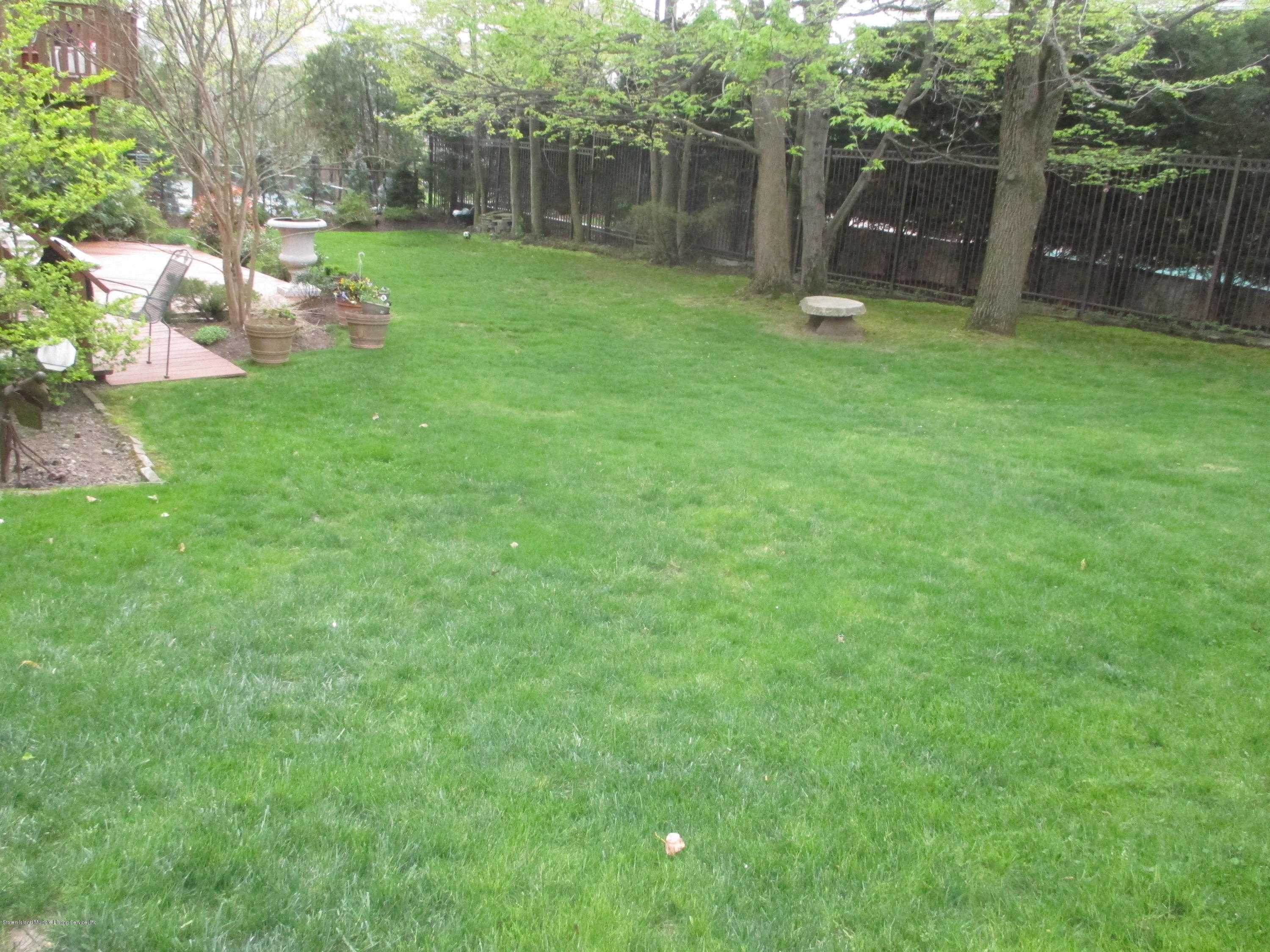 55 Ridge Loop Staten Island, NY 10304 - Photo 21 of 24 IMG_2652