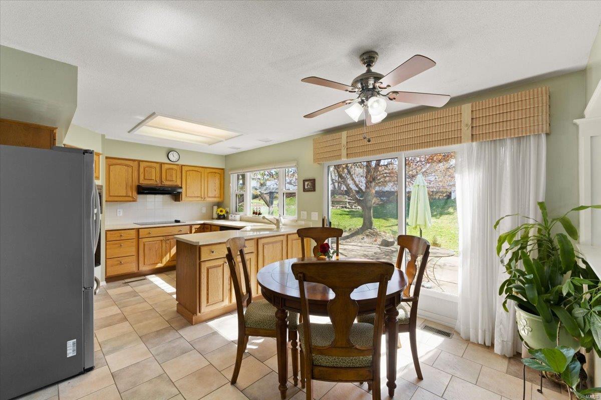 12936 Mayerling Drive St. Louis, MO 63146 - Photo 15 of 48