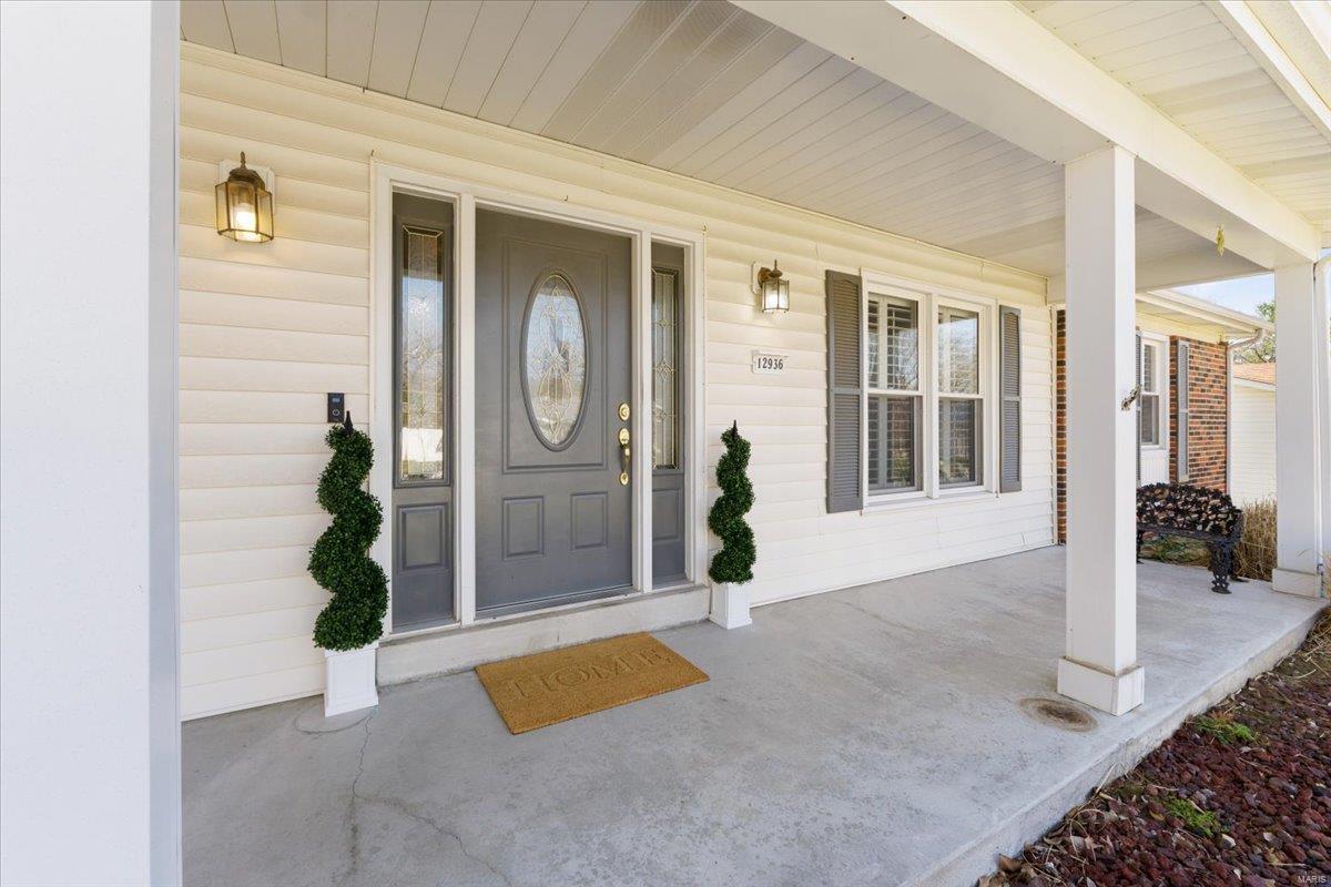 12936 Mayerling Drive St. Louis, MO 63146 - Photo 3 of 48