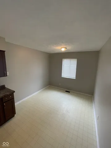 $1,095 | 1950 Carrollton Avenue, Indianapolis, IN 46202