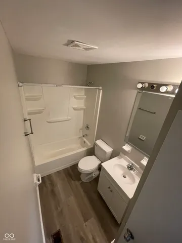 $1,095 | 1950 Carrollton Avenue, Indianapolis, IN 46202