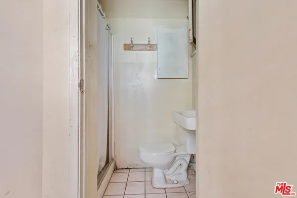 $995,000 | 127 South Westlake Avenue, Los Angeles, CA 90057